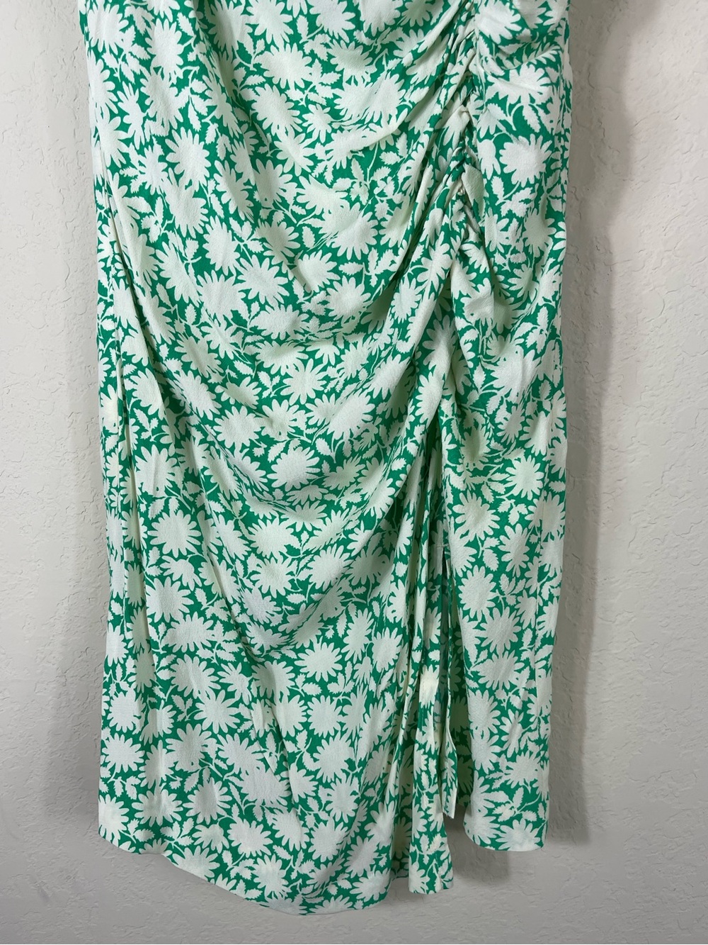 Capulet Sierra Ruched Mini Apple Green Floral Dress Size Medium - Picture 5 of 10